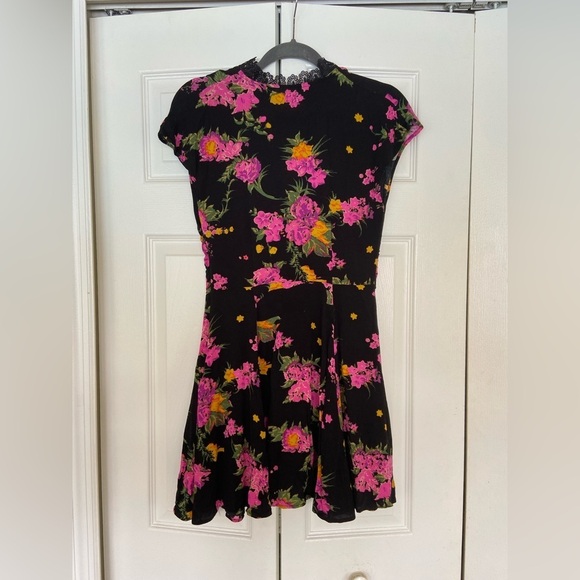 Free People Alora Mini Dress Size 6 Multicolor Floral Casual V-Neck - Picture 2 of 3